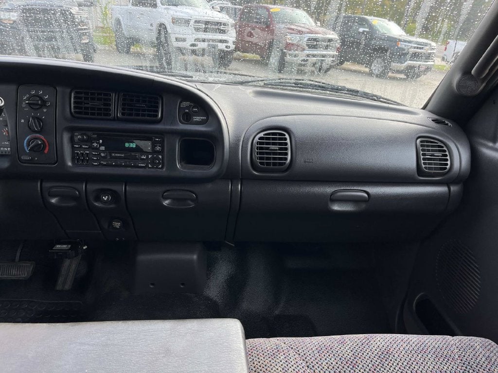 2000 Dodge Ram 3500 SLT DRW