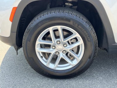 2024 Jeep Grand Cherokee Laredo