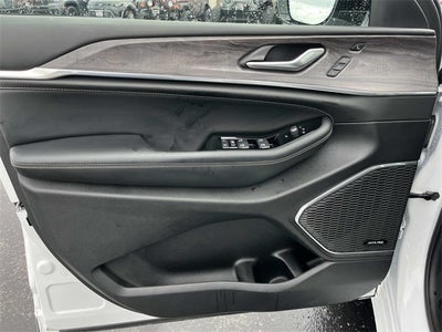 2024 Jeep Grand Cherokee Overland