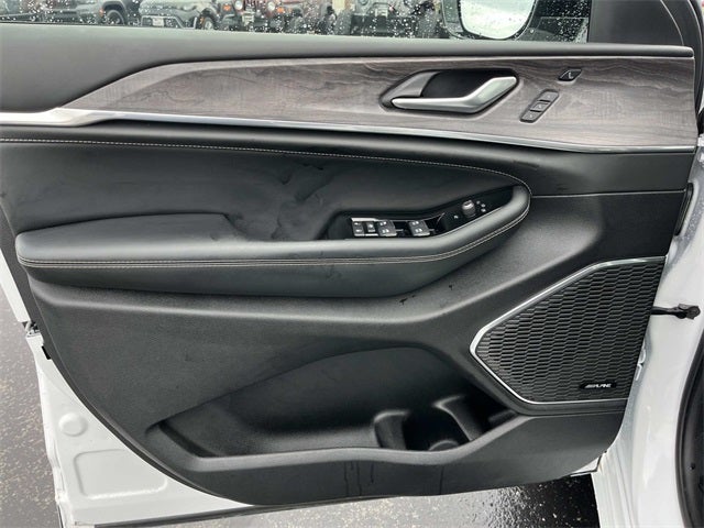 2024 Jeep Grand Cherokee Overland