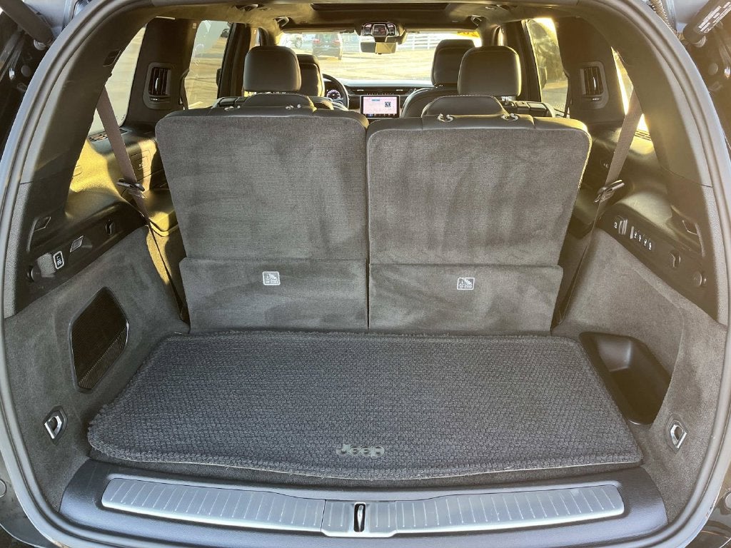 2021 Jeep Grand Cherokee L Summit