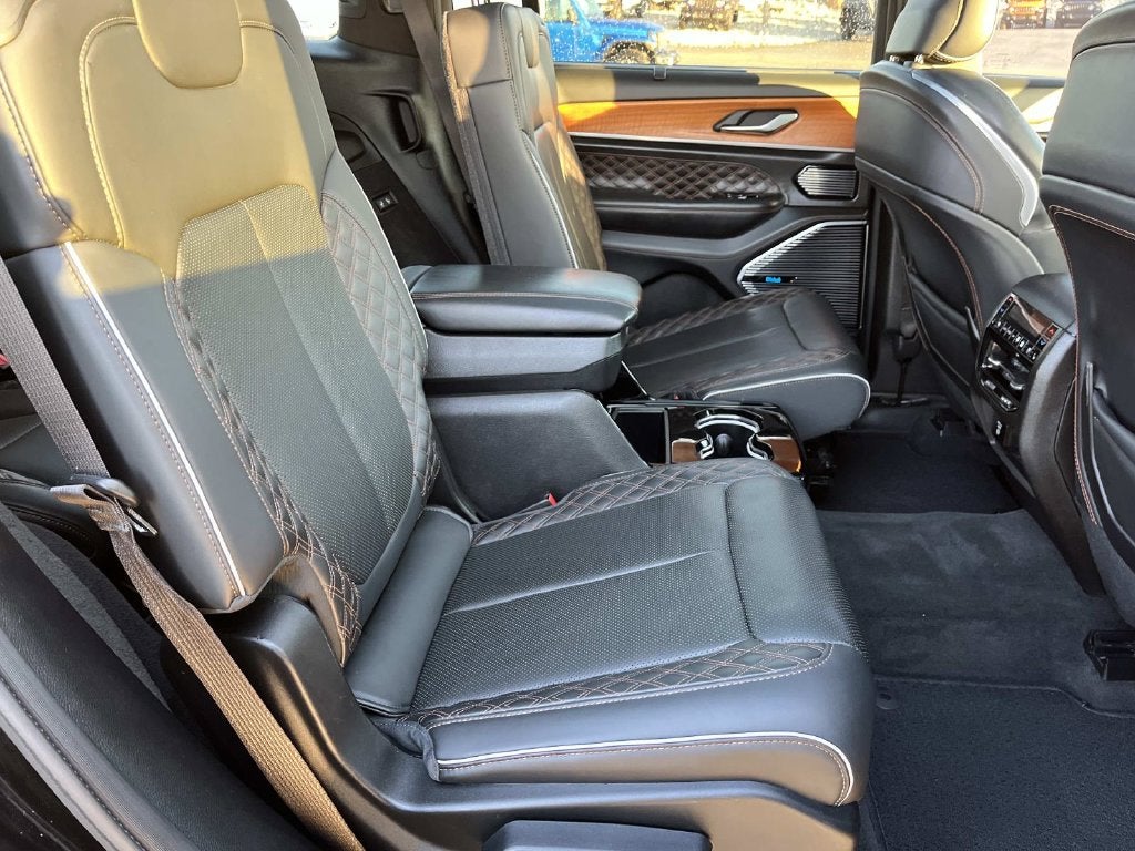 2021 Jeep Grand Cherokee L Summit