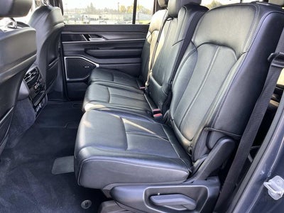 2024 Jeep Wagoneer L Series III