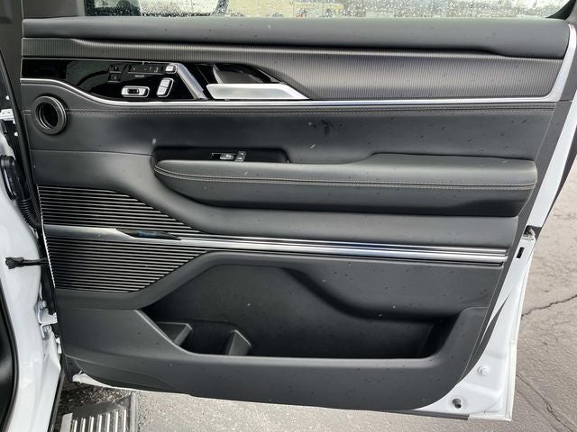 2024 Jeep Grand Wagoneer L Series II