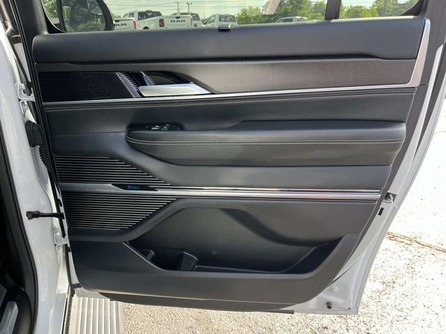 2024 Jeep Grand Wagoneer L Series II