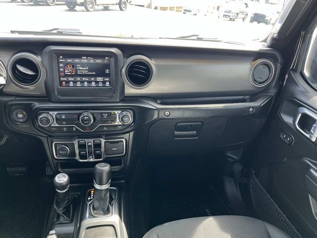 2022 Jeep Gladiator Sport