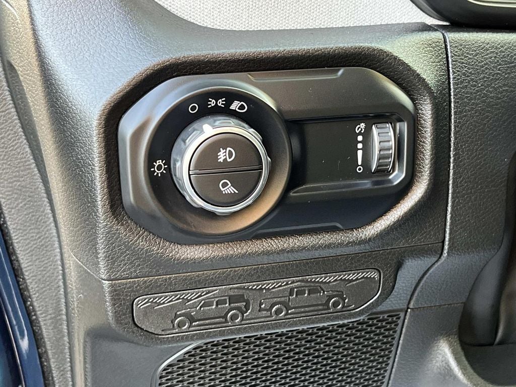 2025 Jeep Gladiator Nighthawk