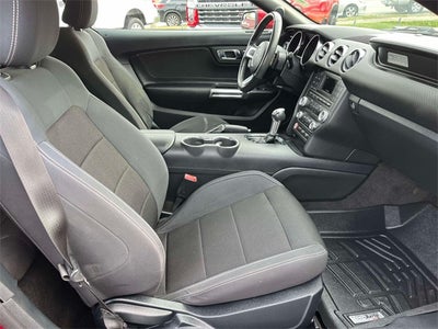 2015 Ford Mustang V6