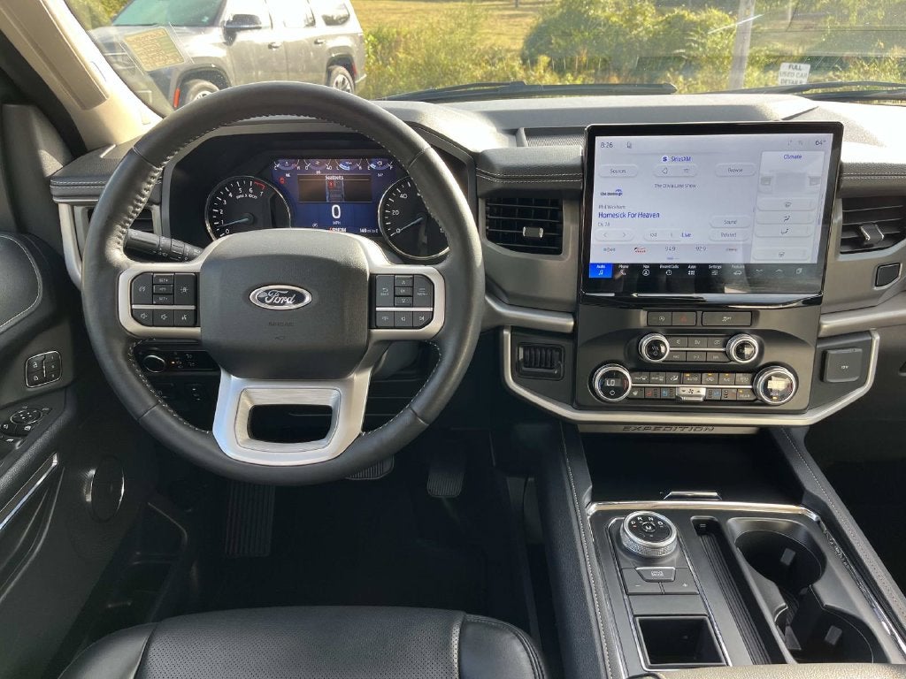 2024 Ford Expedition Max XLT