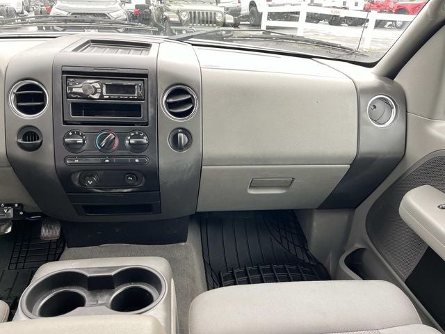 2004 Ford F-150 XLT