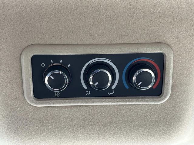 2024 Chevrolet Express 3500 LT Passenger