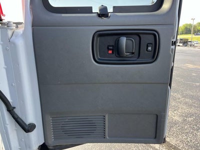 2024 Chevrolet Express 3500 LT Passenger