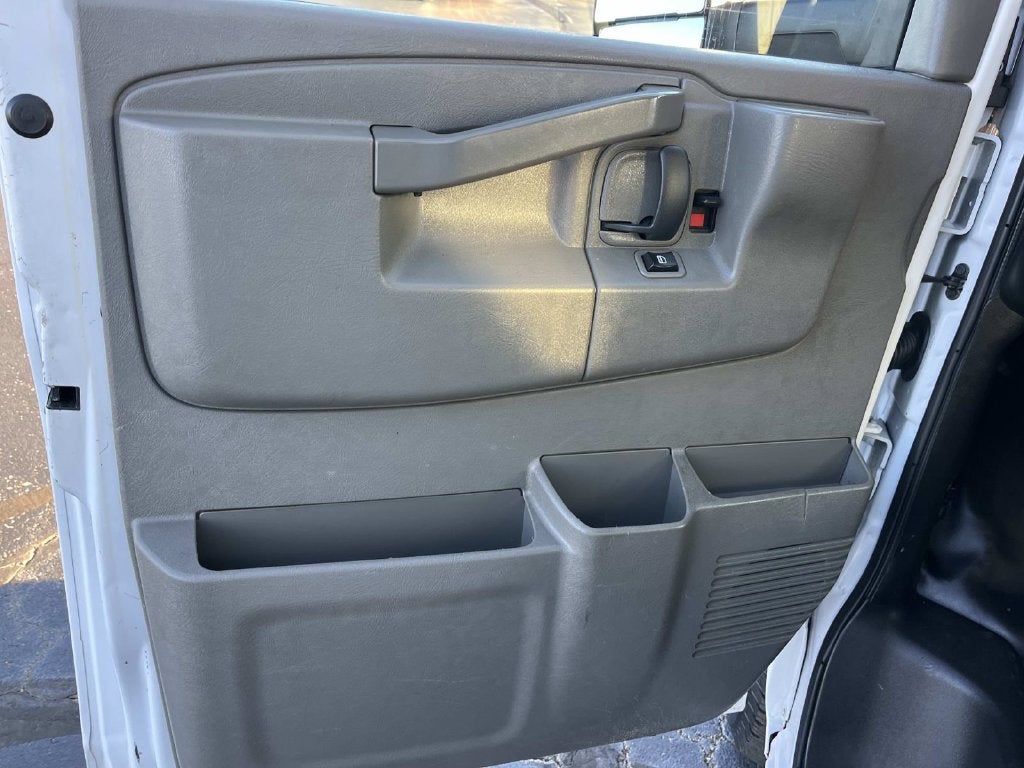 2019 Chevrolet Express 3500 Work Van Cutaway