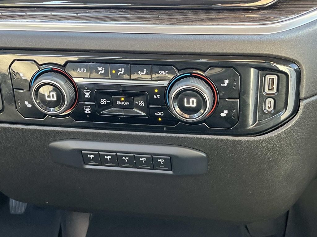 2025 Chevrolet Silverado 3500HD LT