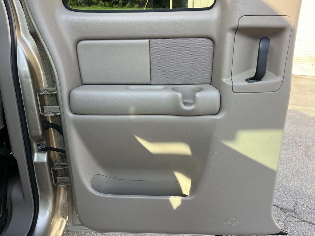 2004 Chevrolet Silverado 2500HD LS