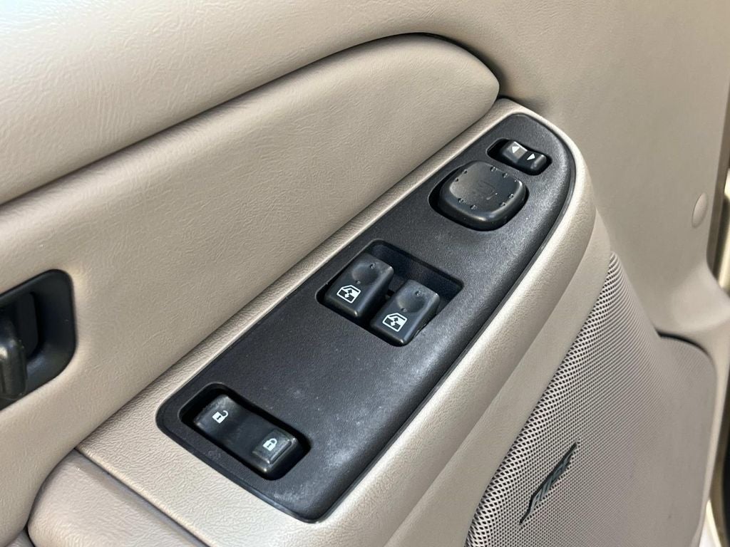 2004 Chevrolet Silverado 2500HD LS