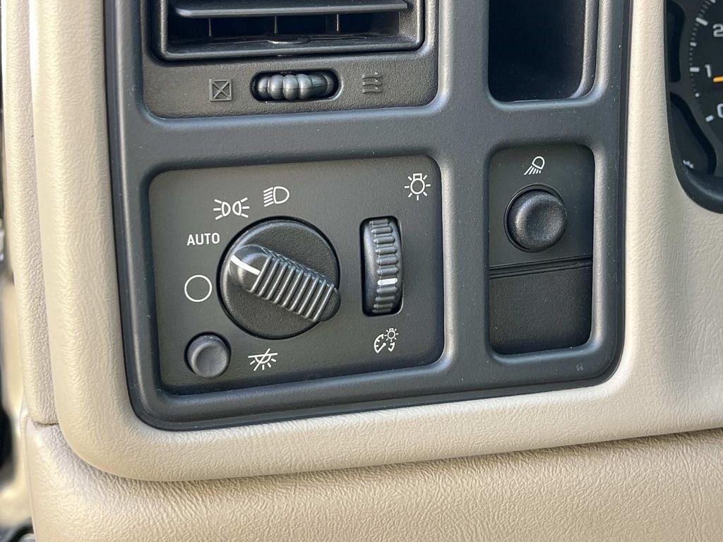 2004 Chevrolet Silverado 2500HD LS