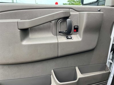 2023 Chevrolet Express 2500 Work Van Cargo