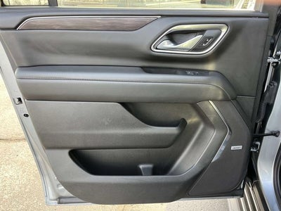 2024 Chevrolet Suburban LT