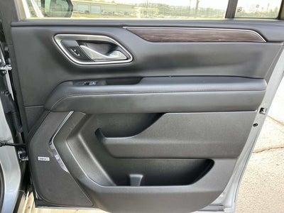 2024 Chevrolet Suburban LT