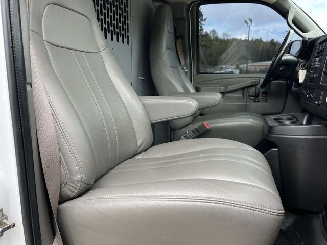 2023 GMC Savana 2500 Work Van