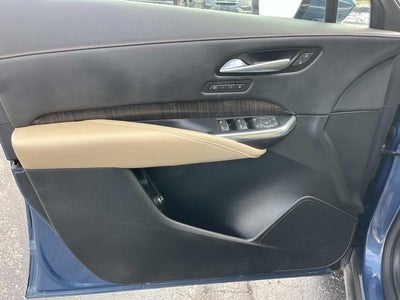 2024 Cadillac XT4 Premium Luxury