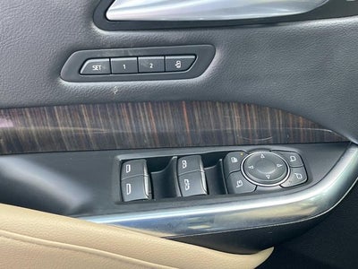 2024 Cadillac XT4 Premium Luxury