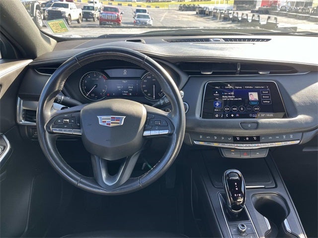 2023 Cadillac XT4 Premium Luxury