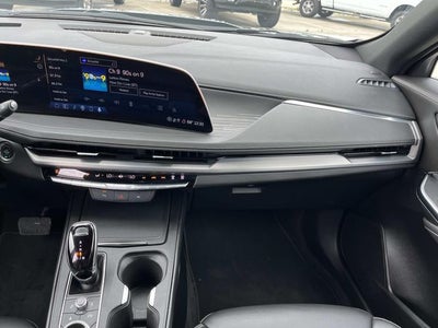 2025 Cadillac XT4 Premium Luxury