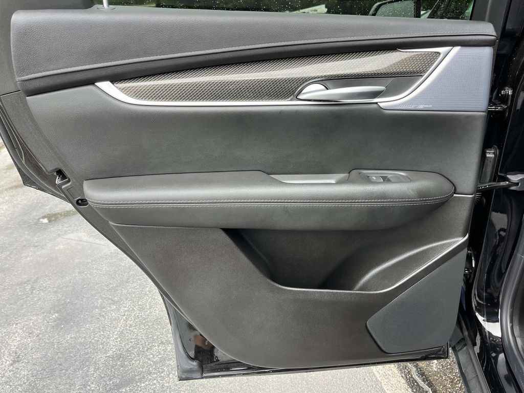 2025 Cadillac XT5 Sport