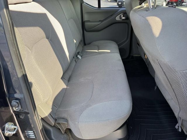 2017 Nissan Frontier SV