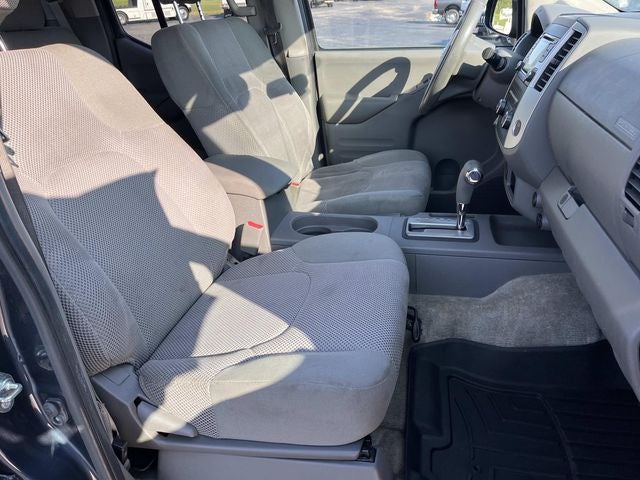 2017 Nissan Frontier SV