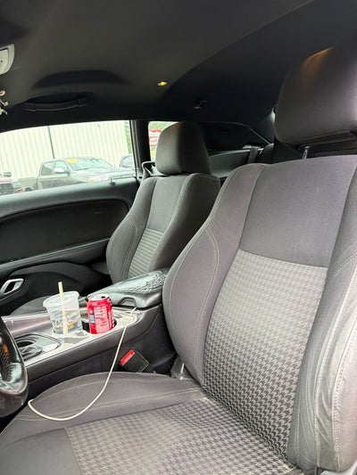 2015 Dodge Challenger SXT