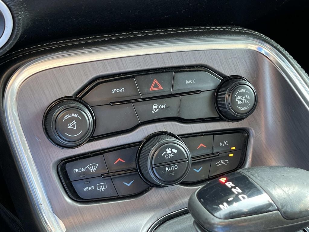 2015 Dodge Challenger SXT