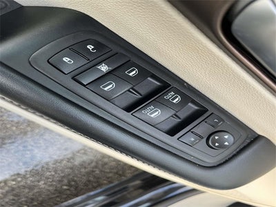 2024 Chrysler Voyager LX