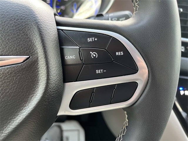 2024 Chrysler Voyager LX