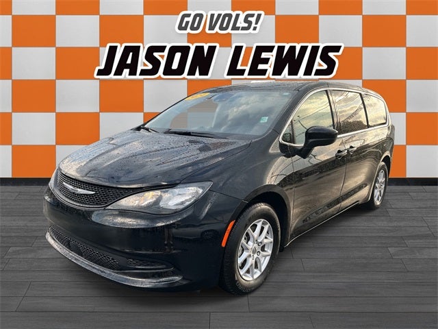 2024 Chrysler Voyager LX