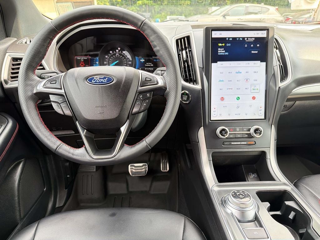 2022 Ford Edge ST Line