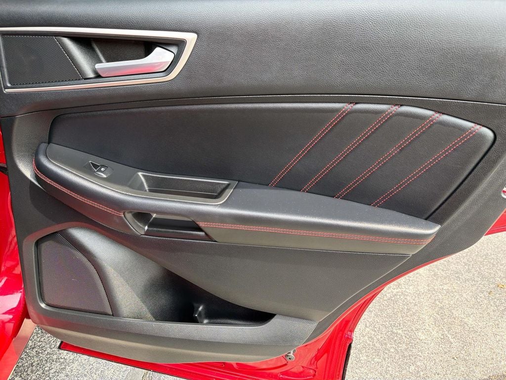 2022 Ford Edge ST Line