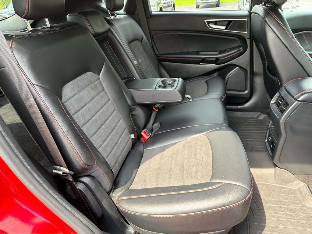 2022 Ford Edge ST Line