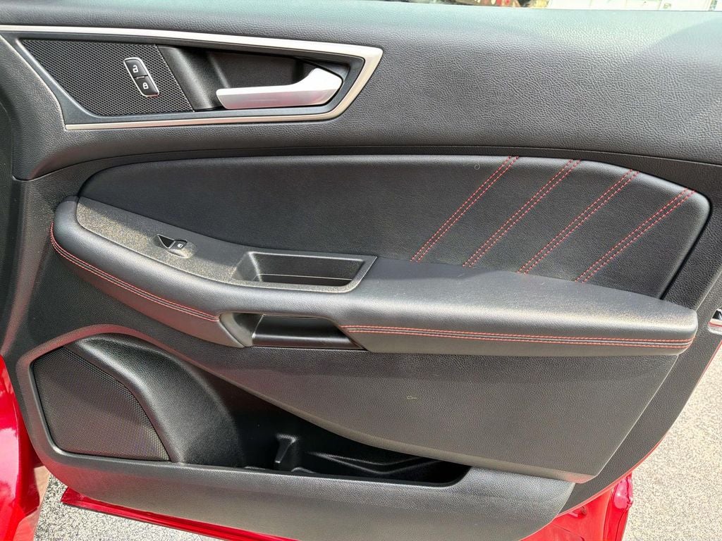 2022 Ford Edge ST Line