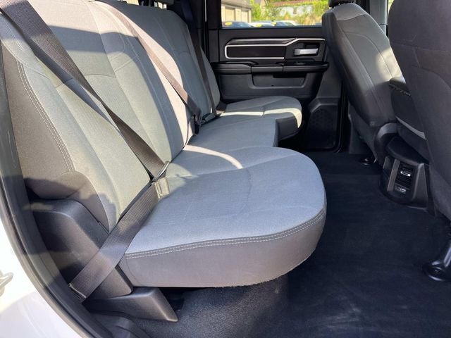 2024 RAM 3500 SLT