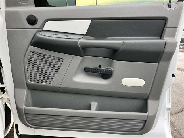 2008 Dodge Ram 2500 SXT Mega Cab