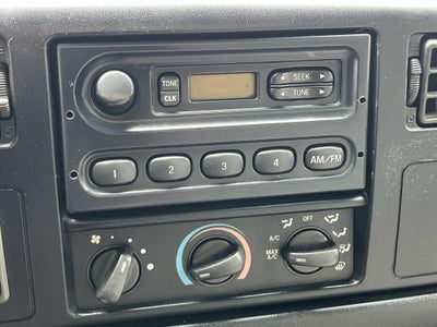 2001 Ford F-650SD DRW