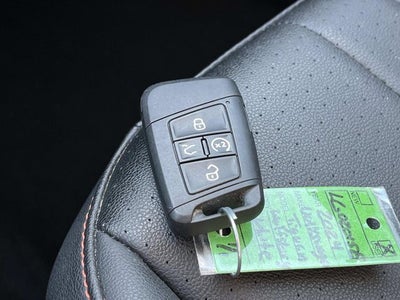 2024 Volkswagen Tiguan 2.0T Wolfsburg Edition