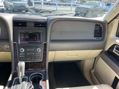 2015 Lincoln Navigator L Base