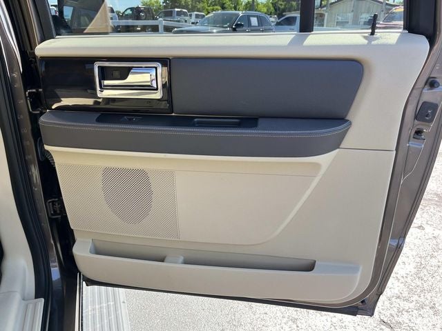 2015 Lincoln Navigator L Base