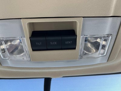 2015 Lincoln Navigator L Base