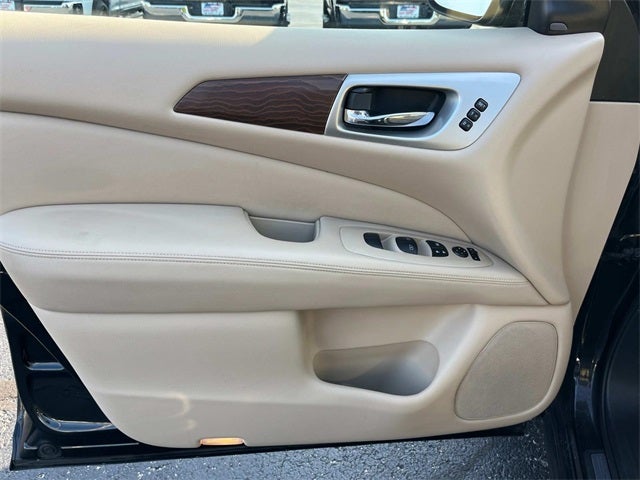 2018 Nissan Pathfinder Platinum