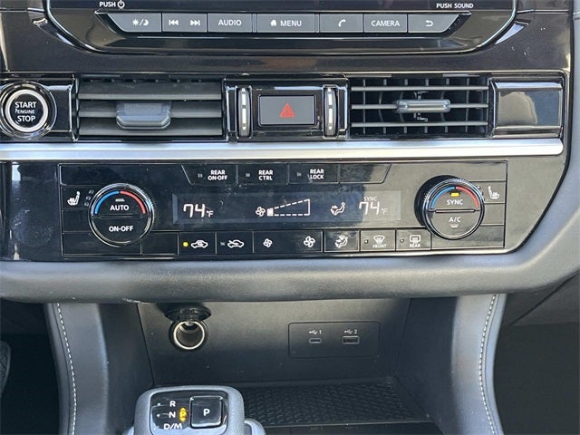 2024 Nissan Pathfinder SV